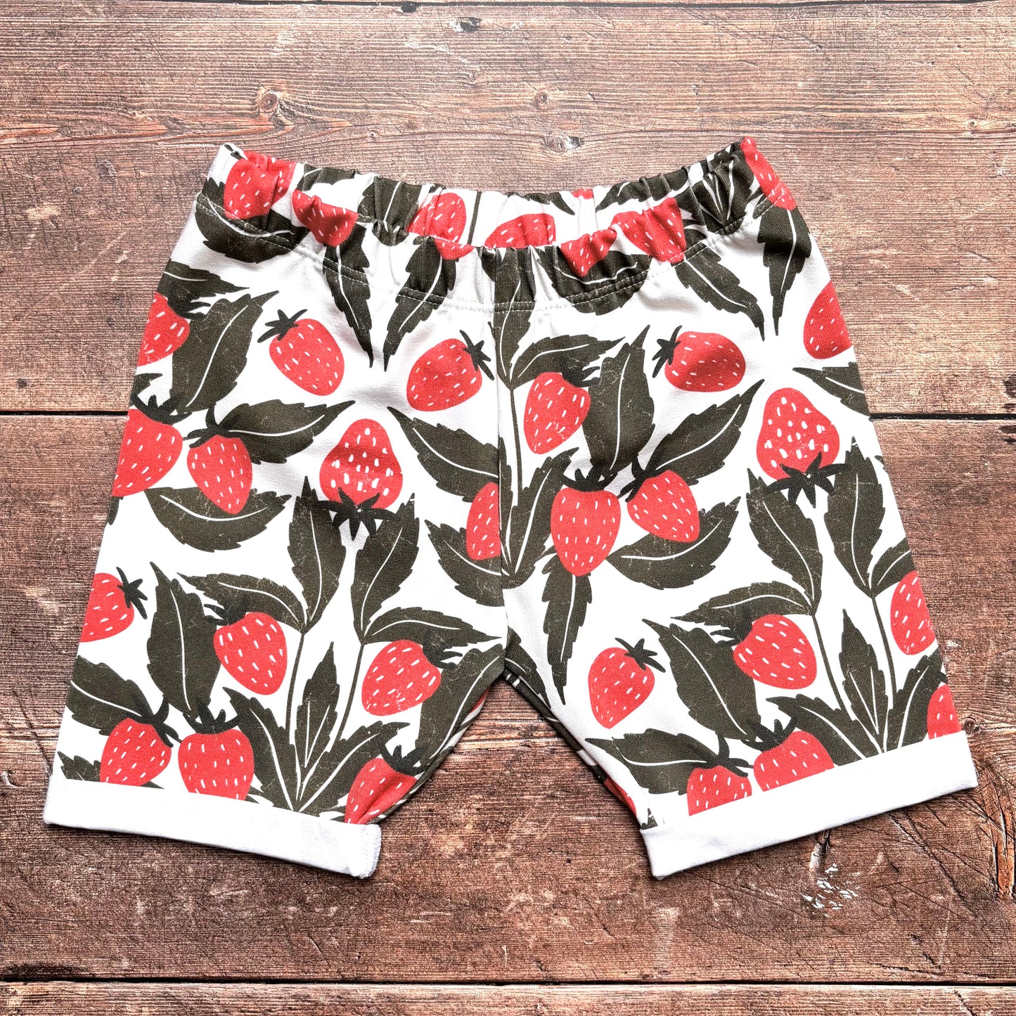 Strawberry Fields Rolled Shorts 2-3 years (legging style)
