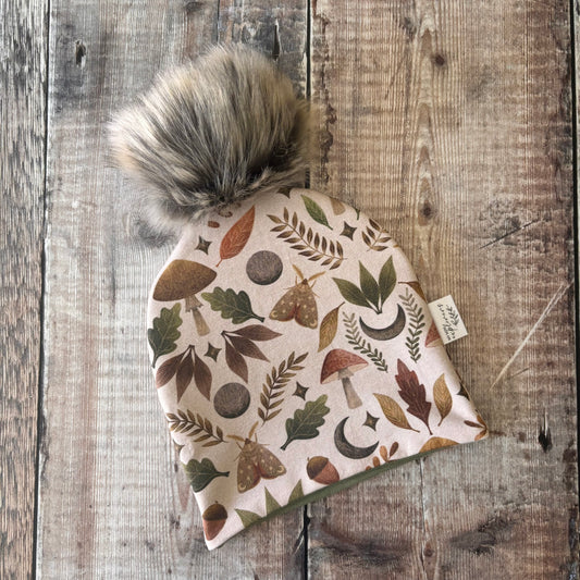 Moth & Moon Bobble Hat 0-6m (khaki inside)