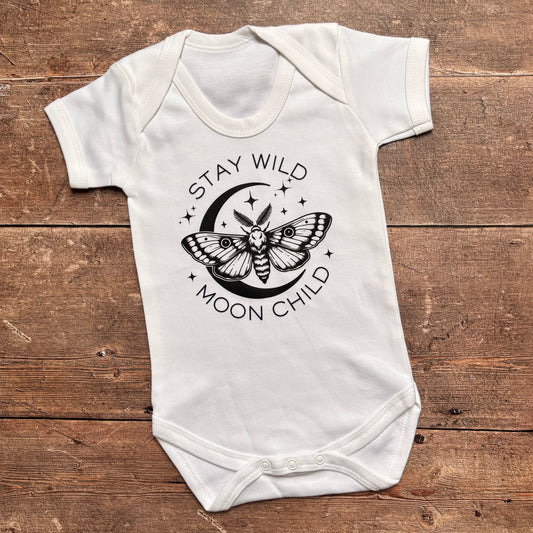 Stay wild moth short sleeve bodysuit 3-6m