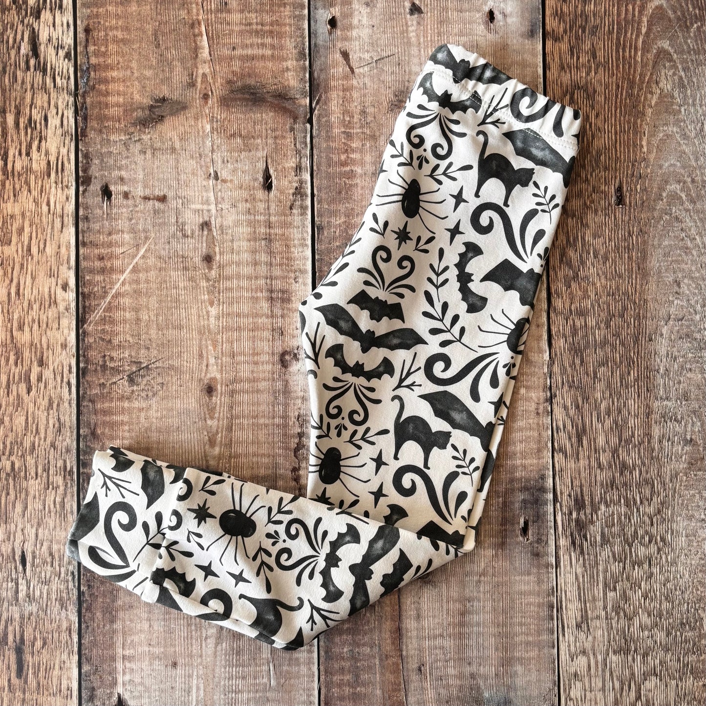 Monochrome Halloween Leggings 3-4 years