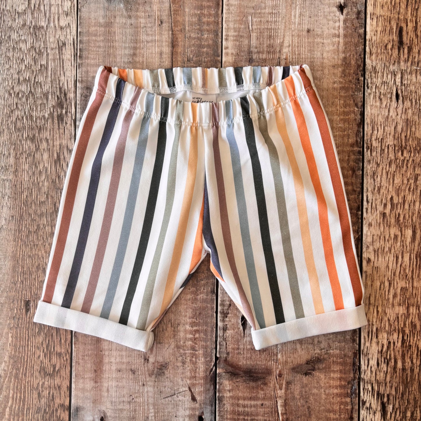 Stripes Rolled Shorts 4-5 years