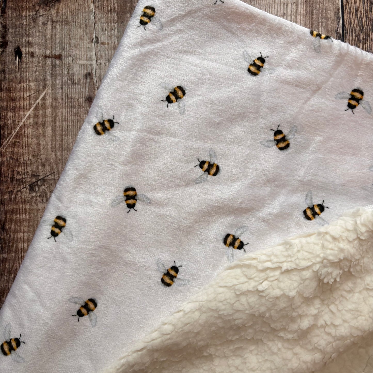 Busy Bees Sherpa Blanket - Pram/Buggy Size