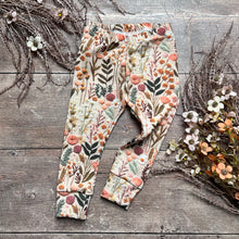 Load image into Gallery viewer, Embroidered Look Floral Leggings
