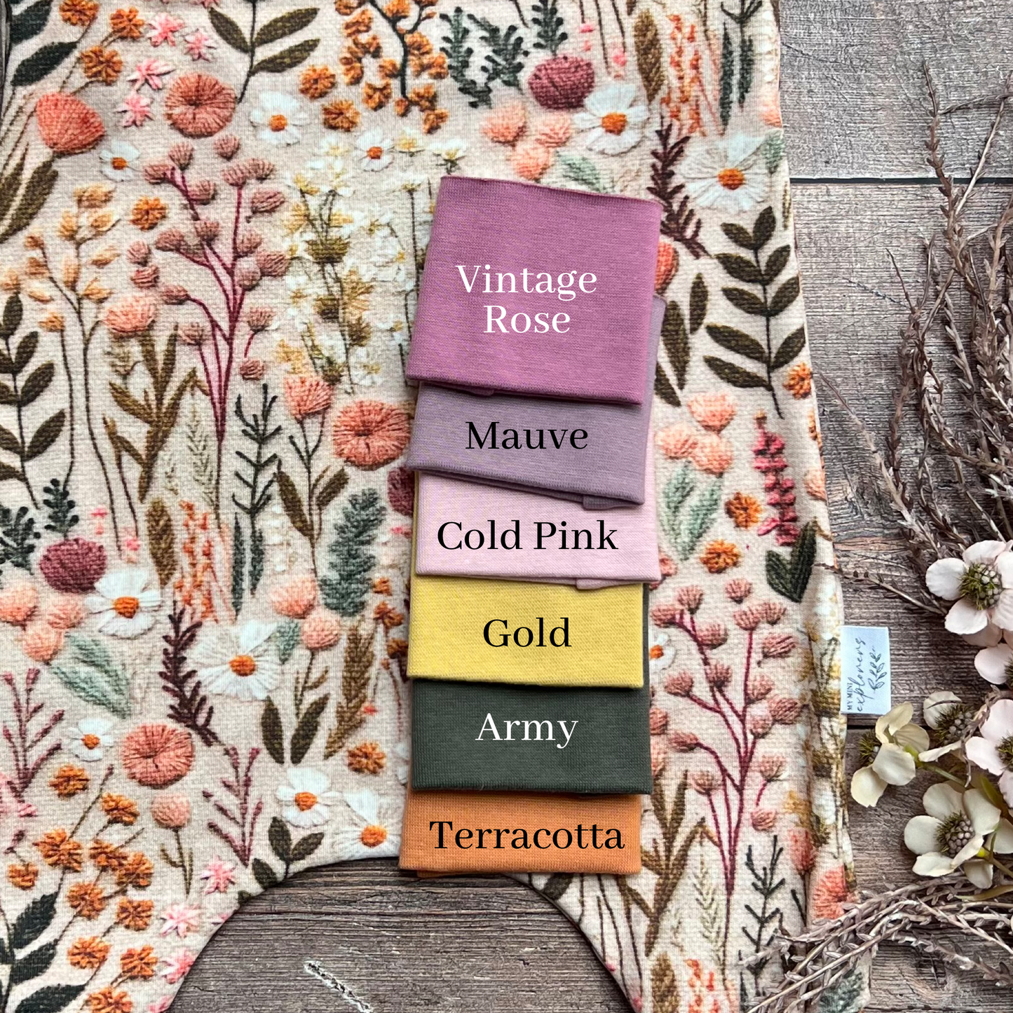 Embroidered Look Floral Snood