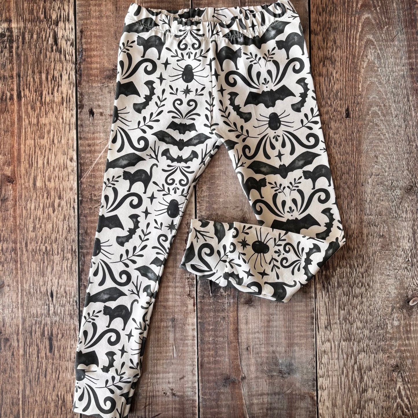 Monochrome Halloween Leggings 3-4 years