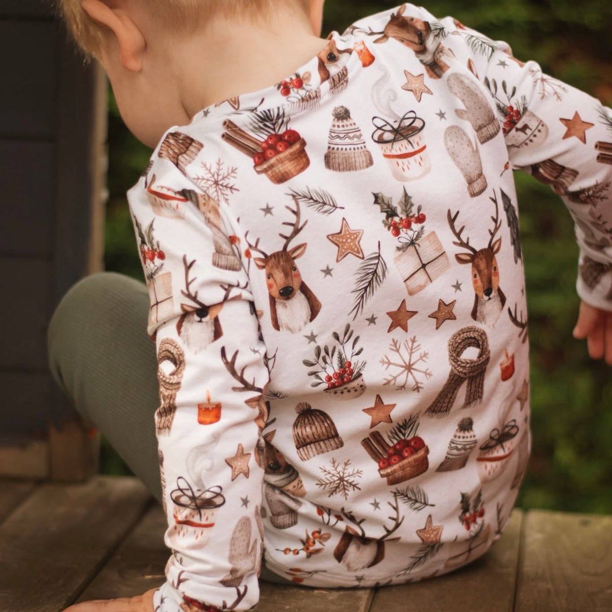 Cosy Christmas Child & Baby T-Shirt - Short or Long Sleeve