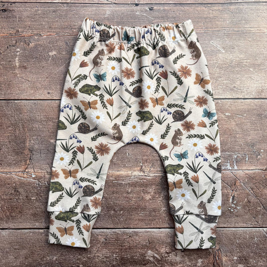 Busy Meadow Harems 0-3m