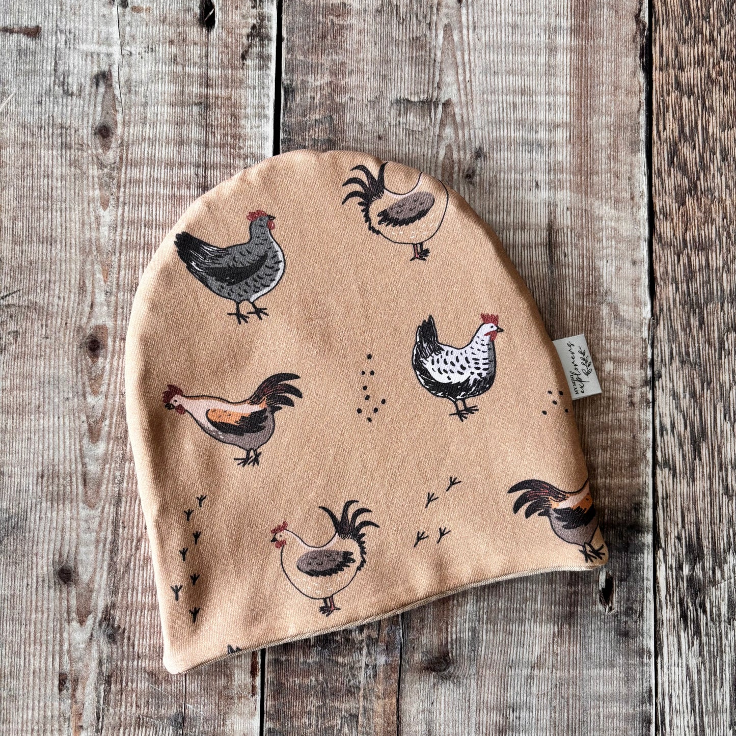 Chickens Bobble Hat 0-6m (oat inside) NO POM POM
