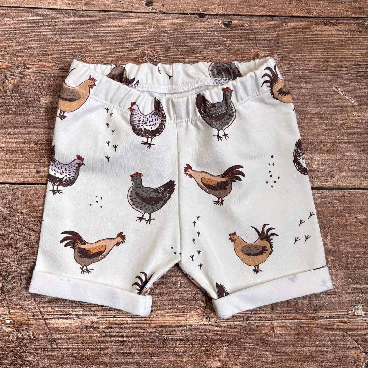 White Chickens Rolled Shorts 12-18m (legging style)
