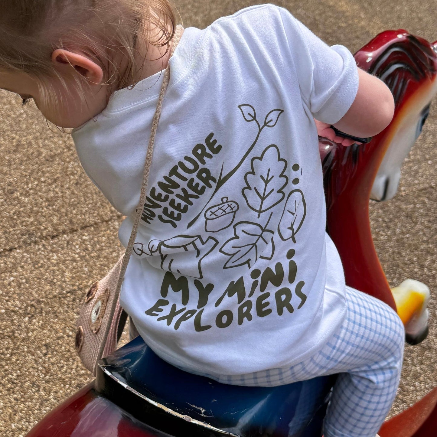 MME Let's go and explore T-Shirt