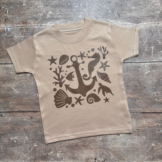 Beach Shapes Short Sleeve T-Shirt 1-2 years (Taupe)