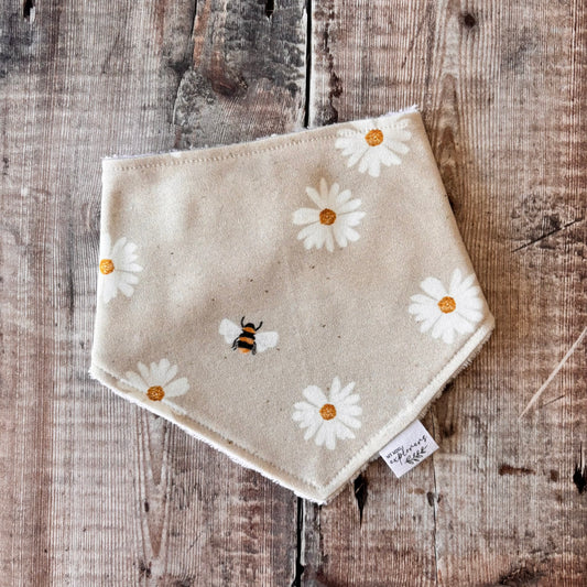 Large Daisies & Bees Dribble Bib