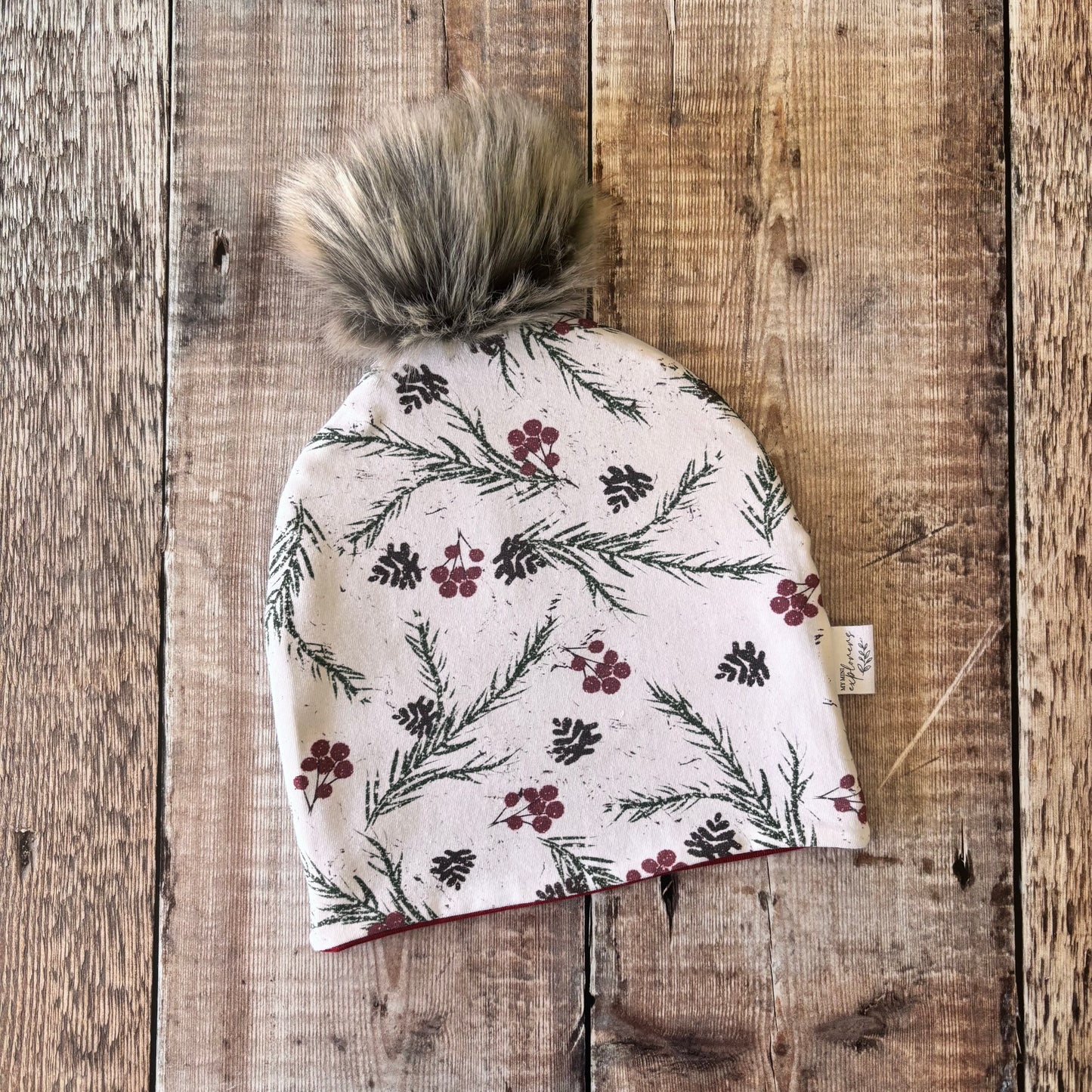 Winter Berries Bobble Hat 2-4 years (Wine inside)