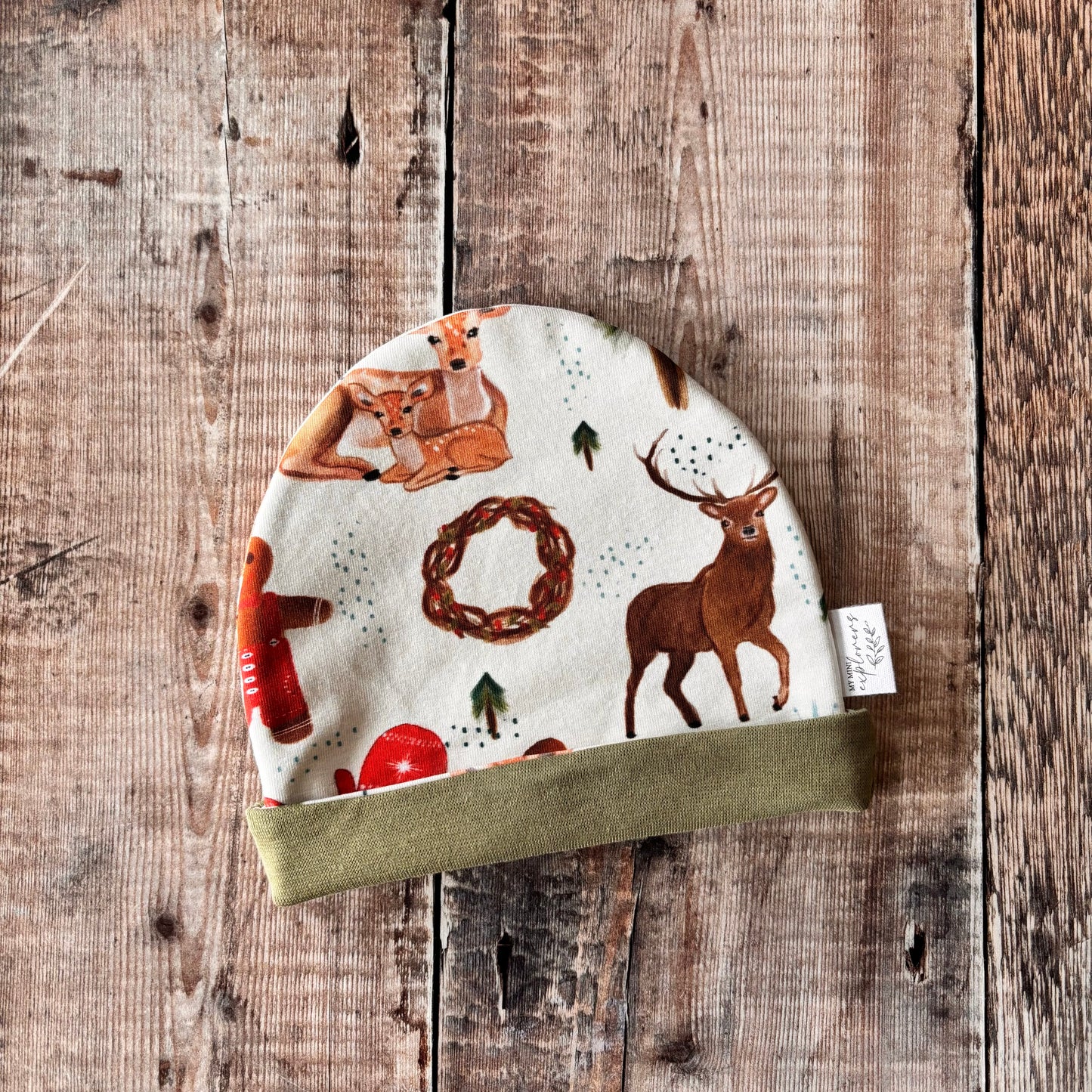 Feeling Festive Bobble Hat 0-6m (khaki inside) NO POM POM