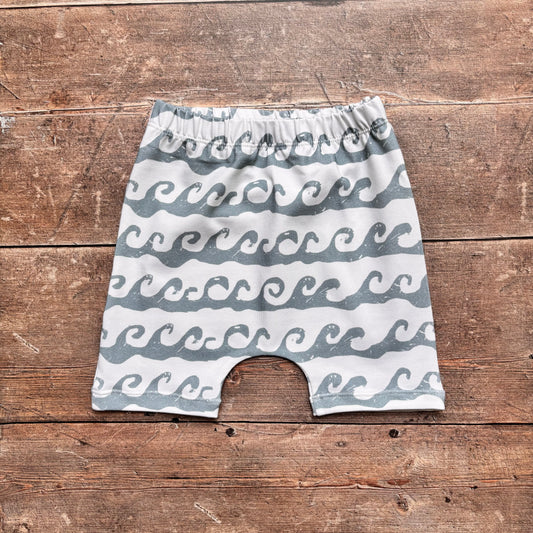 Ocean Waves Hemmed Shorts 18-24m