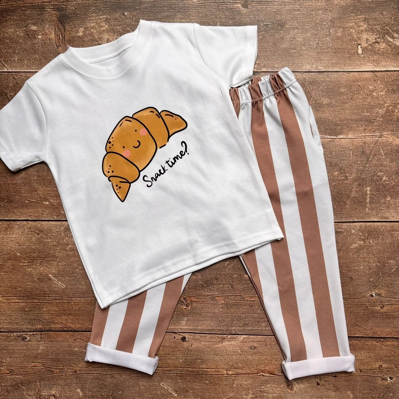 Croissant Snack Time T-shirt 1-2 years