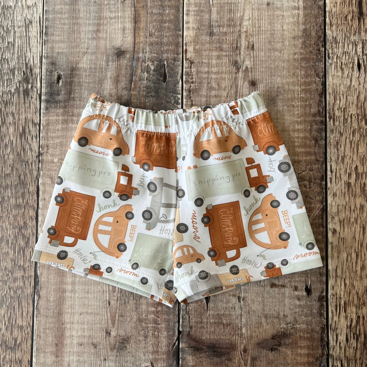 Busy Roads Lounge Shorts 9-12m