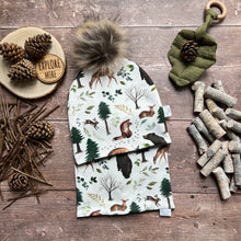 Load image into Gallery viewer, Organic Woodland Walk Snood
