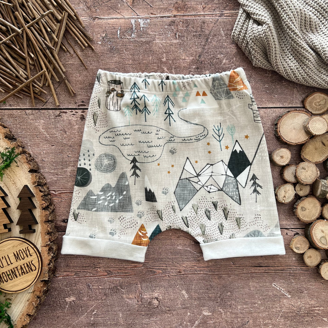 Mountain Map Rolled Shorts 9-12m
