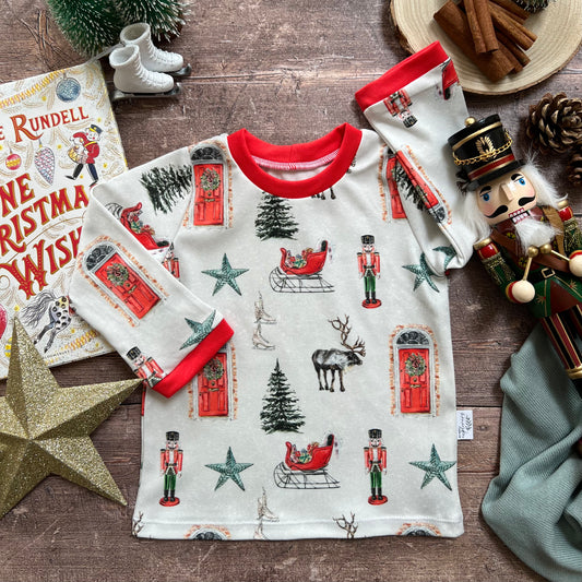 Traditional Christmas Long Sleeve T-Shirt 9-12m