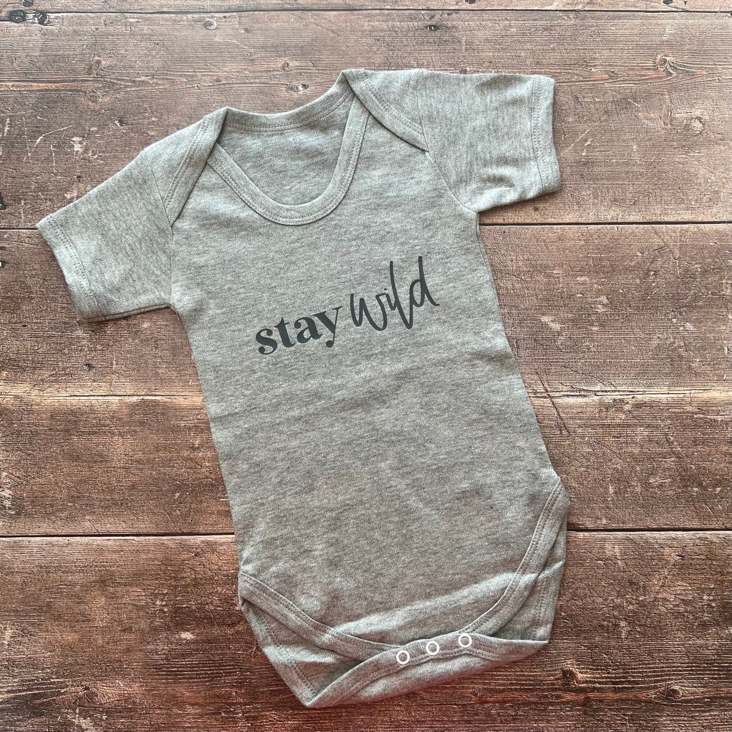 Stay wild grey bodysuit 0-3m