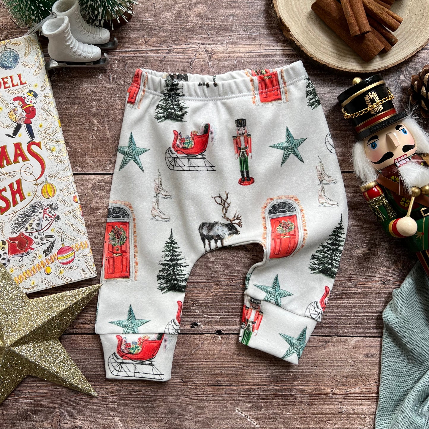Traditional Christmas Harems 0-3m